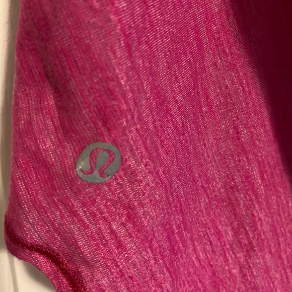 Lululemon workout top - Picture 4 of 4